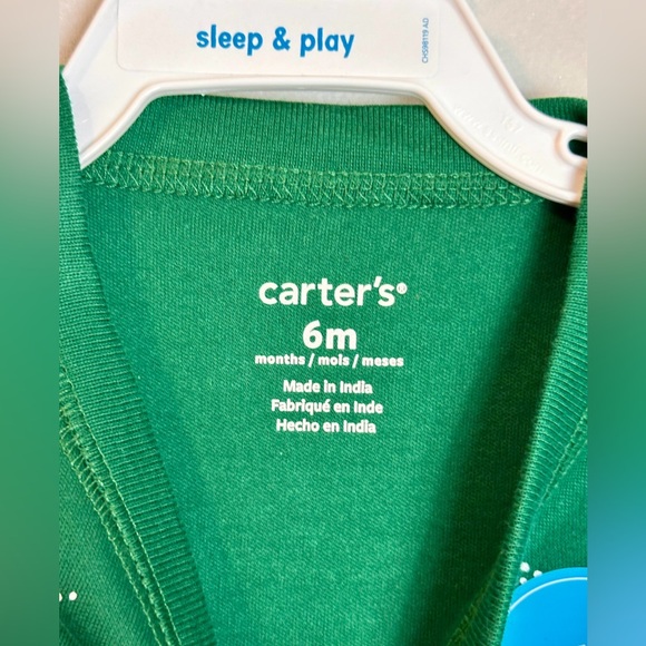 Carter’s green sleeper pajama with Christmas trees - Picture 3 of 4